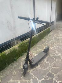 Monopatinno elletrico