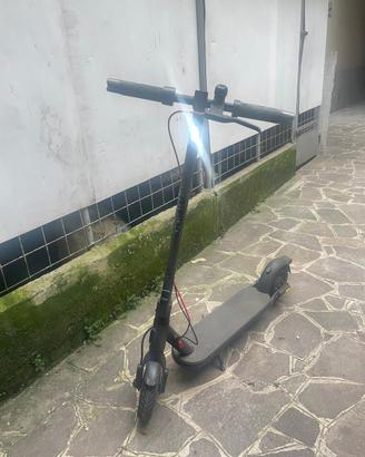 Monopatinno elletrico