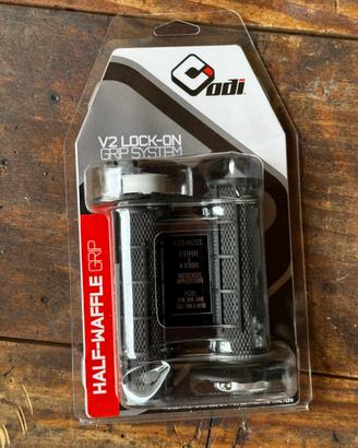 Manopole ODI V2 Lock On half waffle 2-4 tempi