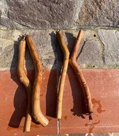 Posatoi in legno per pappagalli