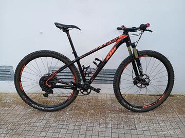KTM Myroon Master Carbon