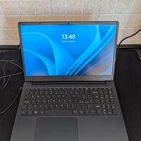 TOSHIBA DYNABOOK 15.6" INTEL 10ª GEN 8GB SSD