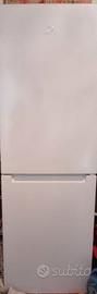 Frigorifero combinato  Indesit