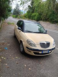 lancia Ypsilon 1.2 16 gpl
