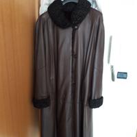 cappotto in pelle nuovo