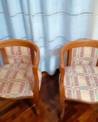 Coppia di sedie vintage in legno imbottite