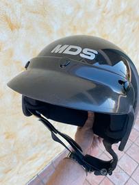 2 caschi scooter e moto taglie M e XL 20€ ciascuno