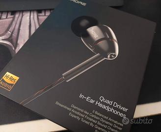 Cuffie in ear One More Quad Driver professionali