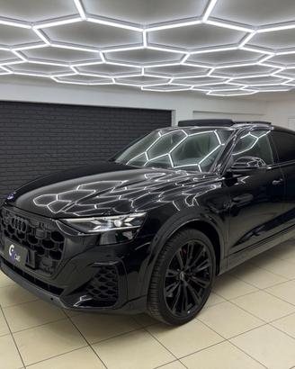 Audi Q8 SQ8 TFSI ITA UFF MATRIX TETTO 4 RUOTE STER