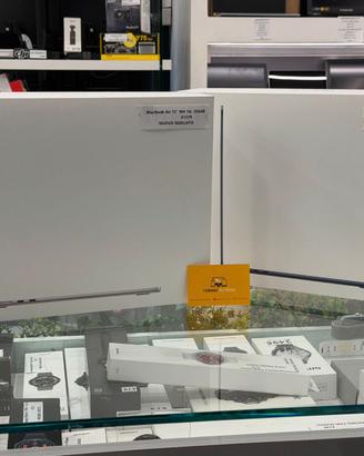 Apple MacBook Air 15" M4 16/ 256GB - NUOVO