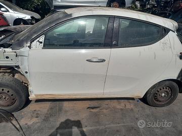 ricambi lancia y 2015