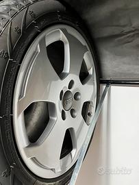 cerchi  Audi a3 con gomme termiche seminuove