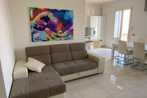 Luminoso appartamento a pochi passi dal centro