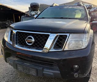 Ricambi usati per Nissan Navara 2.5 TD del 2010