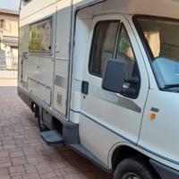 Camper mansardato Mobilvetta Skipper 54