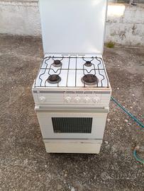 cucina a gas per bombola, de longhi