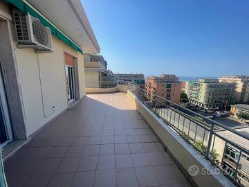 Attico / Mansarda di 80 m² con 3 locali a Loano