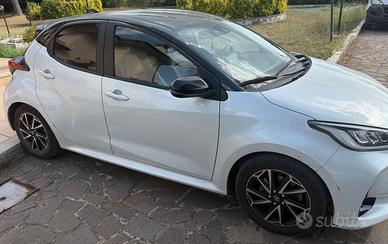 Toyota yaris 1.5 hybrid style 2022 tagliandi toyot