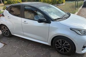 Toyota yaris 1.5 hybrid style 2022 tagliandi toyot