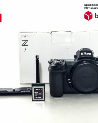 Nikon Z7 + SQD 64 GB