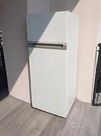 Frigorifero misure 52.5 cm  larghezza e 138 cm alt