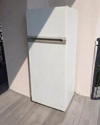 Frigorifero misure 52.5 cm  larghezza e 138 cm alt