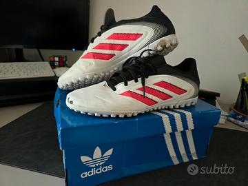 Scarpini da Calcetto Adidas  taglia 42 (8.5)