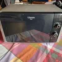 Microonde Electrolux REX