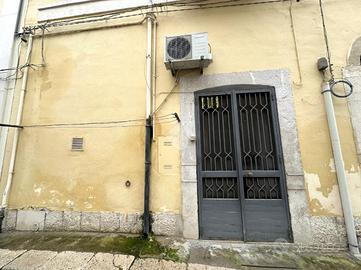CASA INDIPENDENTE A CANOSA DI PUGLIA