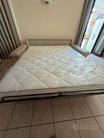 Divano Letto 4 Posti Poltronesofà Come Nuovo