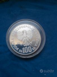 100 zloty argento fondo specchio