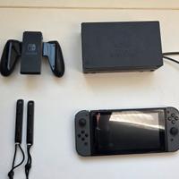 Nintendo Switch grigia