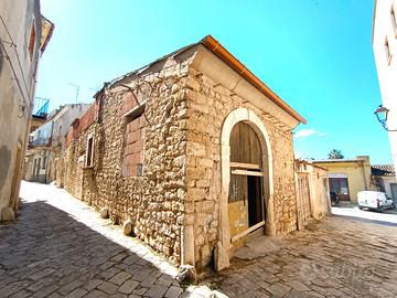 Rustico in pietra a comiso - rif. 354