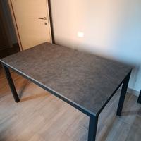 Tavolo allungabile / estendibile