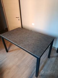 Tavolo allungabile / estendibile