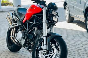 Ducati monster S2R 800