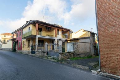 CASA SEMINDIPENDENTE A ALTAVILLA MONFERRATO