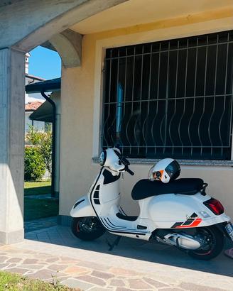 Vespa 310 gts super sport