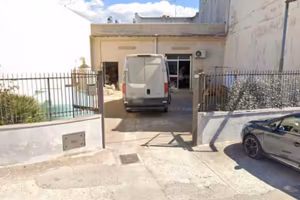 Locale Commerciale