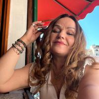 Commessa o barista o parrucchiera