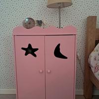 Armadio per bambole / Comodino stanza bimbi