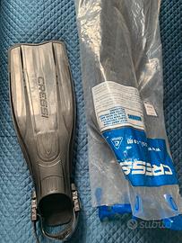 Pinne cressi sub pesca