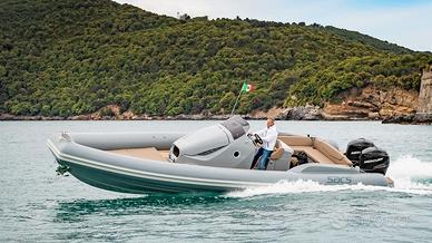 Sacs Strider 10 Mercury 2x300 Verado