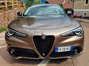 Alfa romeo Stelvio  210 cv