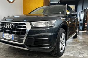 AUDI Q5 2.0 TDI quattro S tronic Business Sport-
