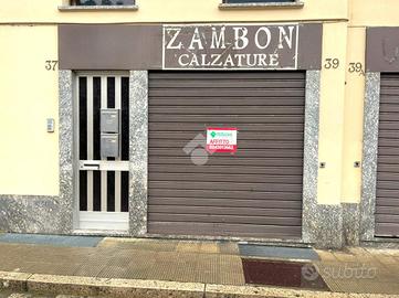 NEGOZIO A SONDRIO