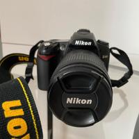 Nikon D90 (kit con ottica 18-105)