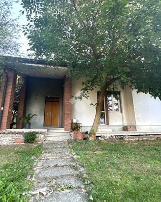 VILLA SINGOLA A CURTATONE