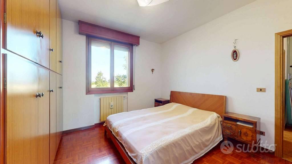 Casa – Medicina, Loreto - Altro