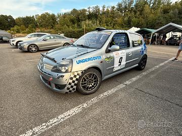 Renault clio RS 2 - uso pista con ricambi